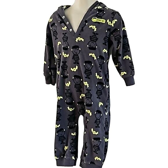 Carter's Boys One-Piece Fleece Hooded Romper Size 18M - Skeleton Bat Print - Picture 5 of 6